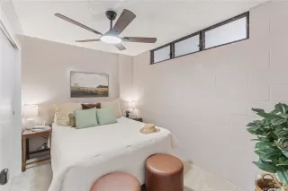 Photo #4: 202520136 Listing 