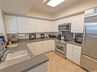 Photo #3: 202520161 Listing 