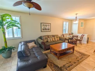 Photo #5: 202520161 Listing 