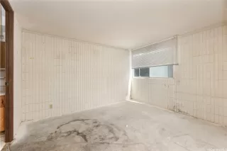 Photo #2: 202520169 Listing