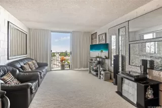 Photo #2: 202520172 Listing 