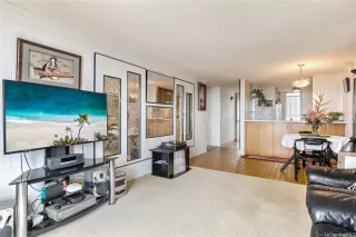 Photo #5: 202520172 Listing 