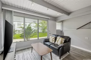 Photo #2: 202520190 Listing 