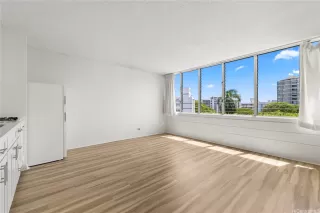 Photo #2: 202520193 Listing