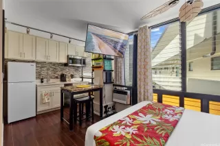 Photo #4: 202520254 Listing 