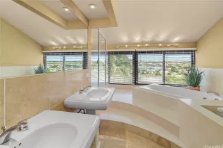 Photo #3: 202520270 Listing 