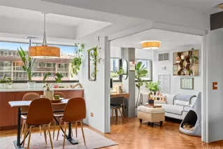 Photo #2: 202520281 Listing 