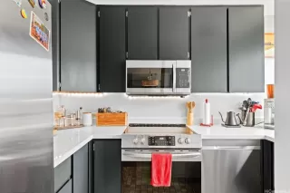 Photo #6: 202520281 Listing 