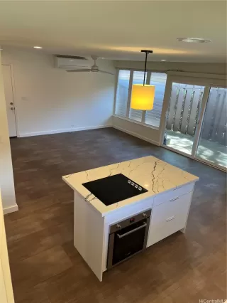 Photo #4: 202520336 Listing 