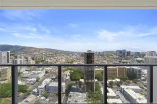 Photo #3: 202520341 Listing 