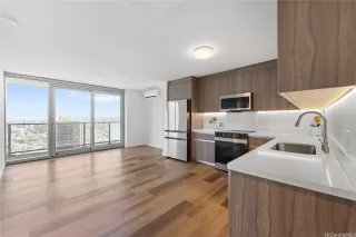 Photo #5: 202520341 Listing 