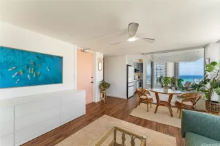 Photo #2: 202520346 Listing 