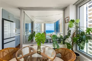 Photo #4: 202520346 Listing 