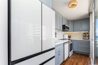 Photo #6: 202520346 Listing 