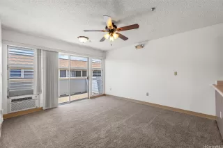 Photo #5: 202520352 Listing 