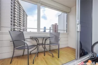 Photo #3: 202520353 Listing 