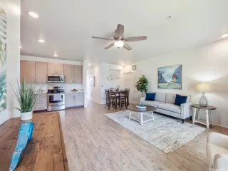 Photo #4: 202520354 Listing 