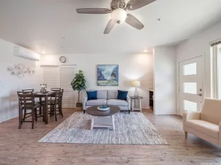 Photo #6: 202520354 Listing 