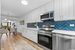 Photo #4: 202520372 Listing 