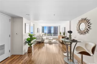 Photo #2: 202520396 Listing 