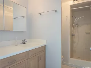 Photo #2: 202520399 Listing 