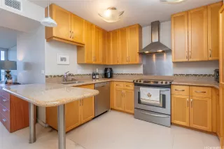 Photo #6: 202520434 Listing 