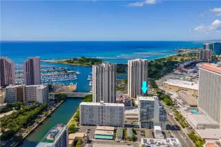 Photo #3: 202520457 Listing 