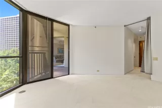 Photo #2: 202520488 Listing 