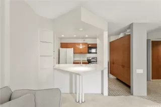 Photo #3: 202520488 Listing 