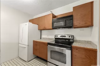 Photo #4: 202520488 Listing 