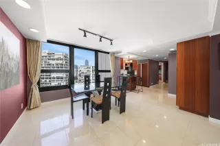 Photo #6: 202520504 Listing 