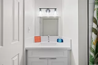 Photo #4: 202520515 Listing 