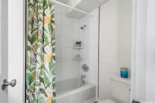 Photo #5: 202520515 Listing 