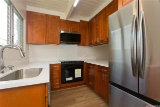 Photo #4: 202520523 Listing 