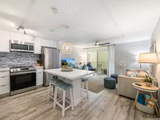 Photo #3: 202520546 Listing 