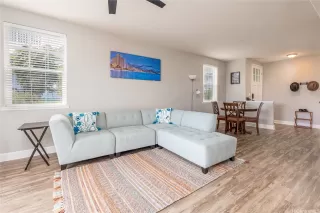 Photo #3: 202520554 Listing 