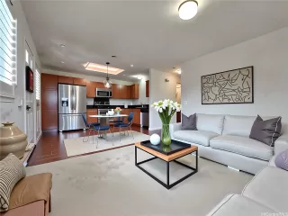 Photo #2: 202520560 Listing 