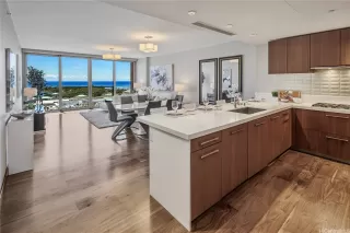 Photo #6: 202520565 Listing 