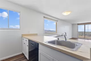 Photo #2: 202520580 Listing 