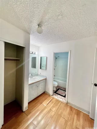 Photo #6: 202520633 Listing 