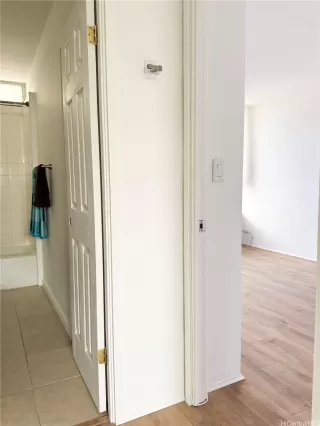 Photo #4: 202520642 Listing 