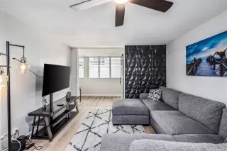 Photo #6: 202520650 Listing 