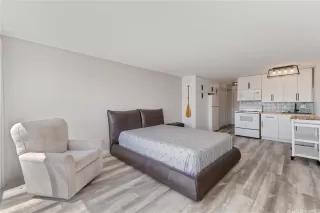 Photo #3: 202520651 Listing 