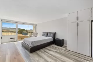 Photo #4: 202520651 Listing 