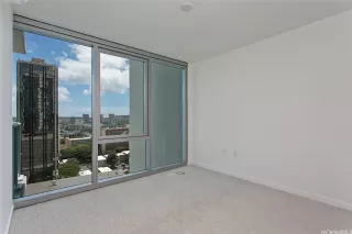 Photo #6: 202520663 Listing 