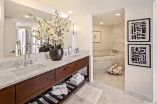 Photo #5: 202520667 Listing 