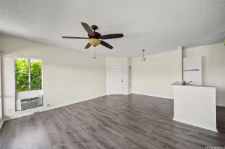 Photo #3: 202520673 Listing 