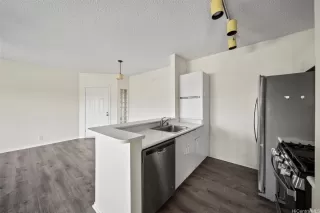 Photo #6: 202520673 Listing 