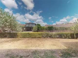 Photo #2: 202520678 Listing 