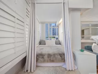 Photo #5: 202520680 Listing 